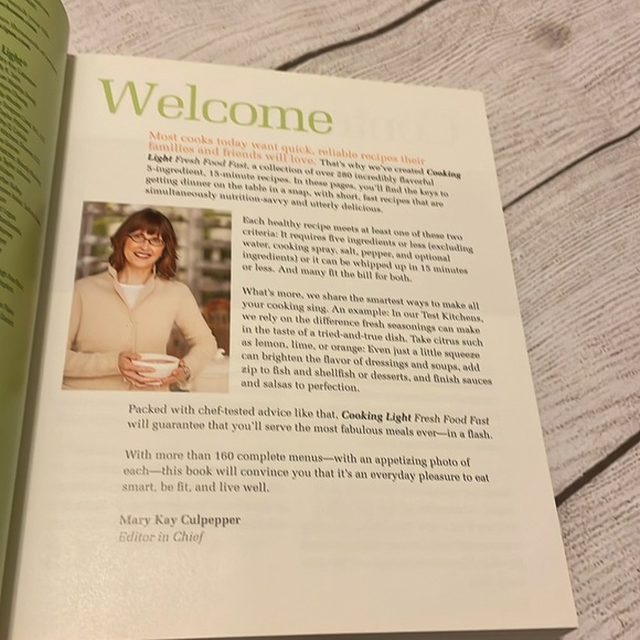 EUC Cooking Light Cookbook - Fresh Food Fast. Like New condition - Picture 3 of 5